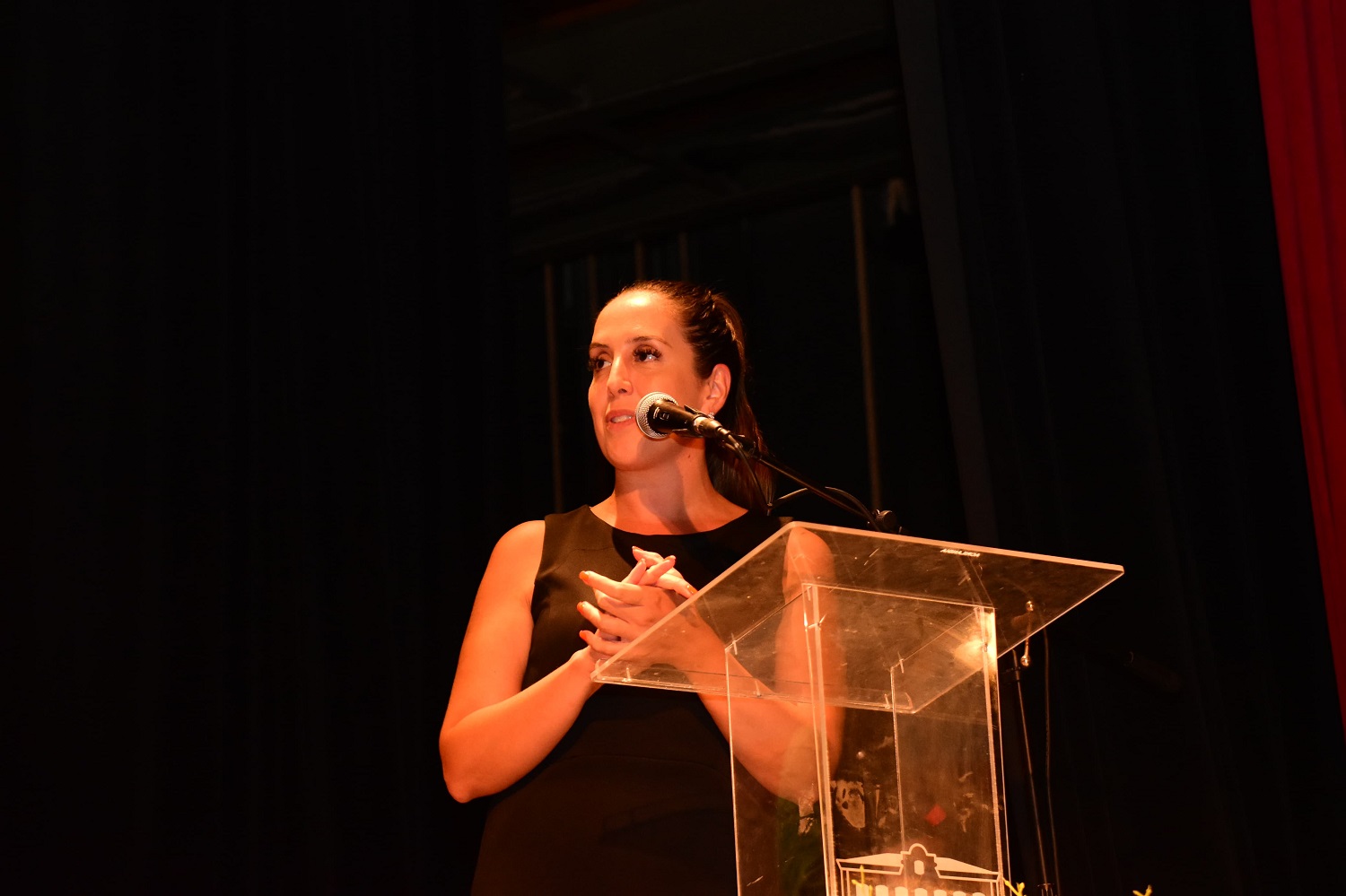 "É um espaço privilegiado de conhecimento onde a gente consegue levar para a sociedade em geral aquilo que produzimos dentro da universidade", disse Maíra Bittencourt (Foto: Prefeitura de Penedo)